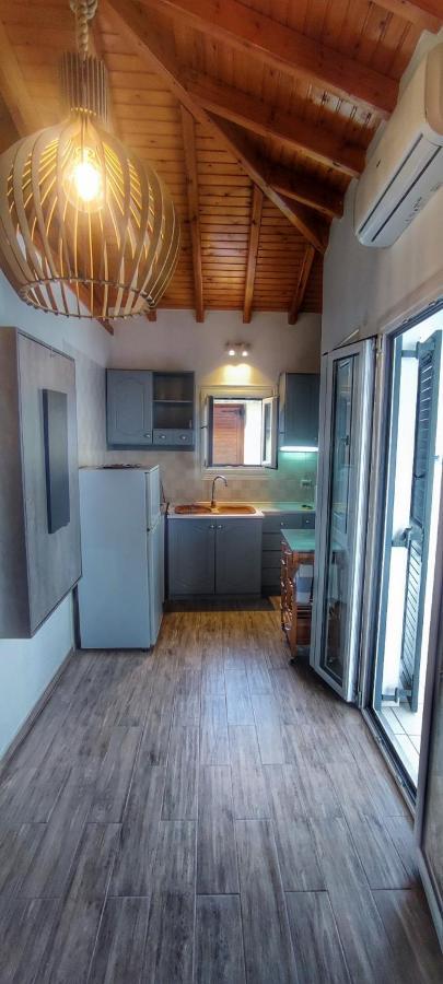 Shades Apartment Skiathos Town Exterior photo